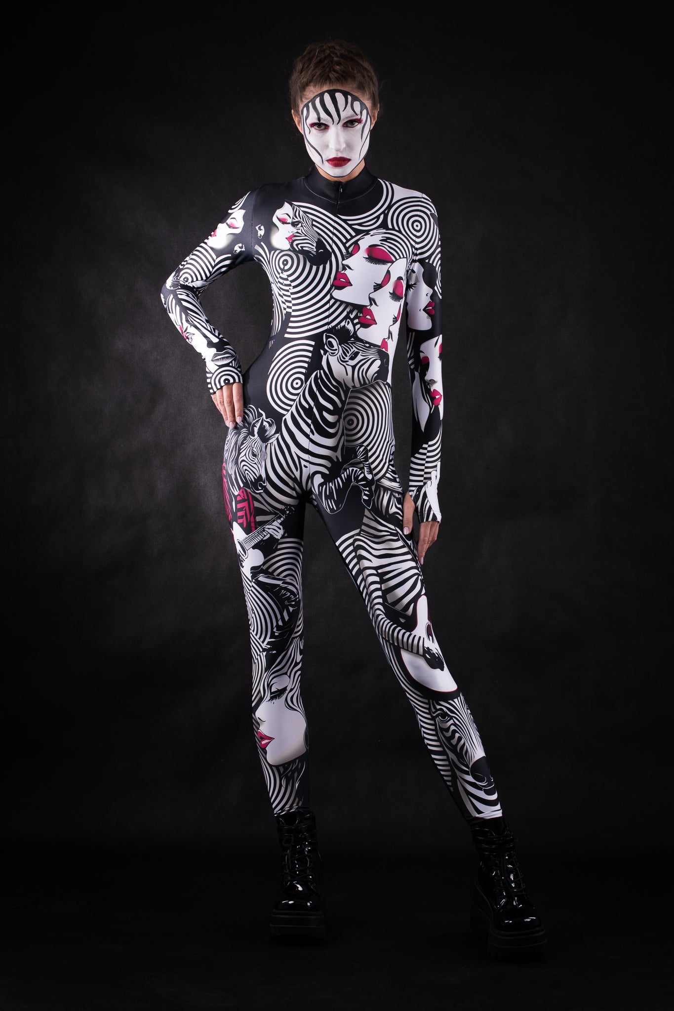 White Zebra Femme Halloween costume for women, featuring a bold black and white zebra print design, perfect for Halloween, festivals, or themed parties.