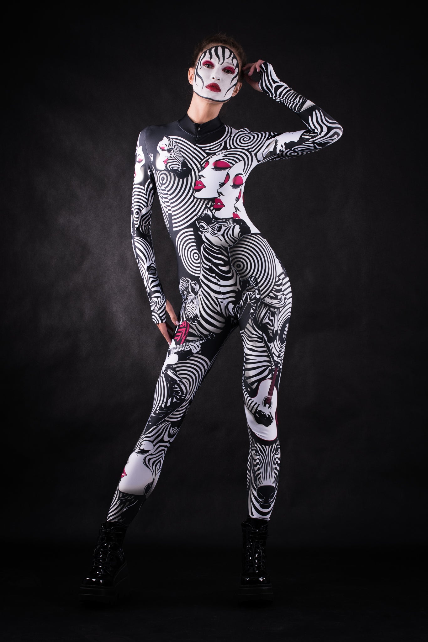 White Zebra Femme Halloween costume for women, featuring a bold black and white zebra print design, perfect for Halloween, festivals, or themed parties.