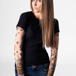 Damski t-shirt z tatuażem Tribal & Fairy - motyw niebieskiej wróżki na żółtym kwiatku, widok z przodu