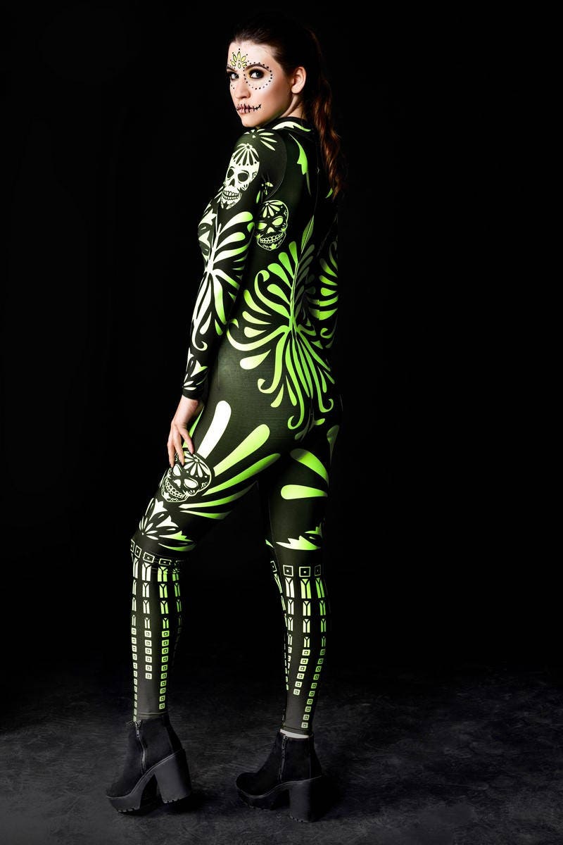 Person wearing the Fluo Mexican Skull costume, a full-body Day of the Dead-inspired catsuit with neon skull accents, perfect for Halloween or cosplay.