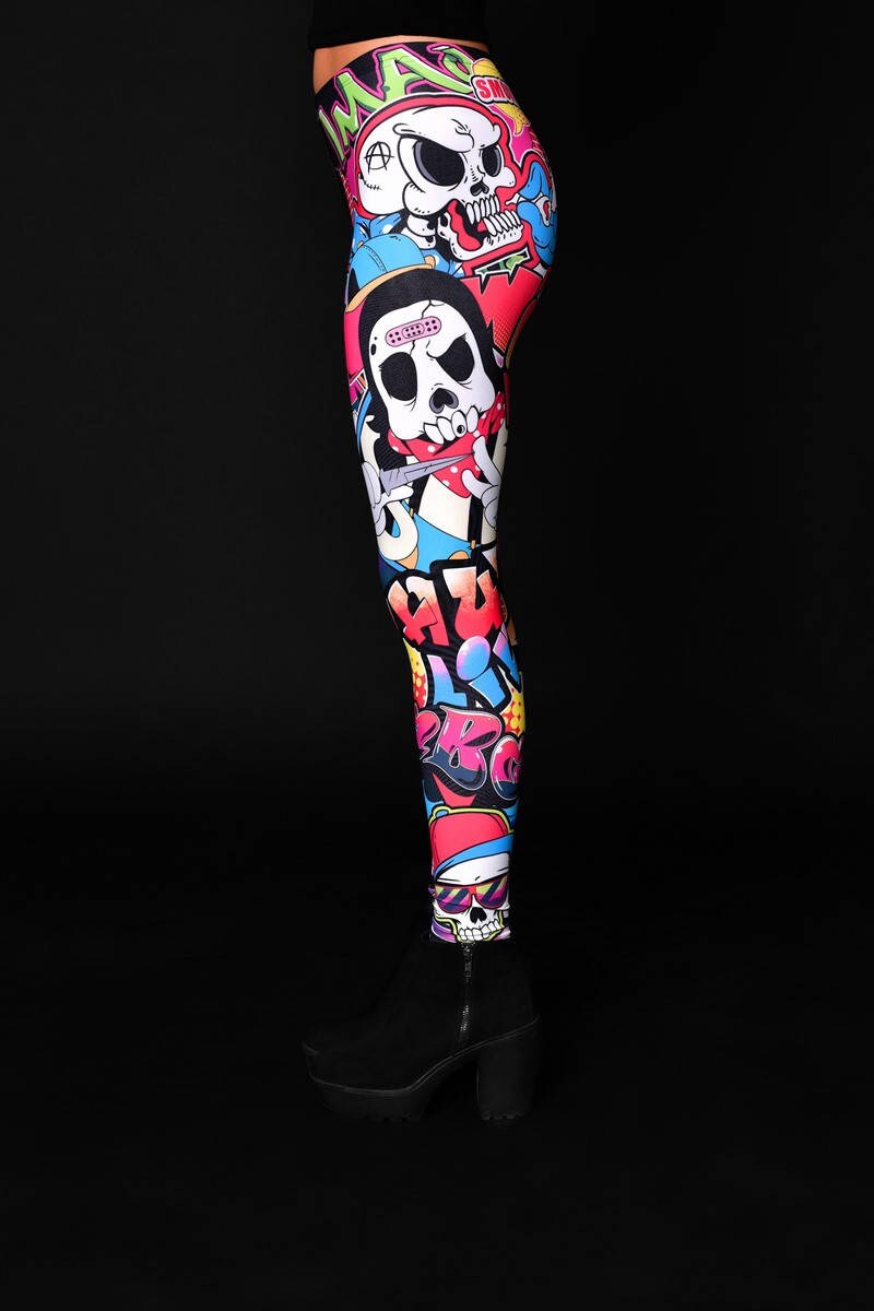 Close-up of the graffiti-style skull design on the Halloween leggings, ideal for a bold Halloween look or as unique printed leggings.